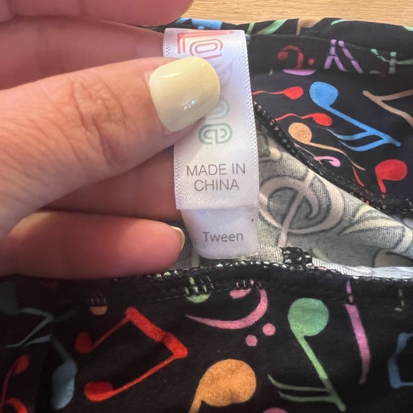 Tween Lularoa leggings fits sizes 00-0 assortment of colors and designs - Picture 7 of 8